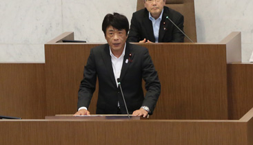 議会でのスピーチ